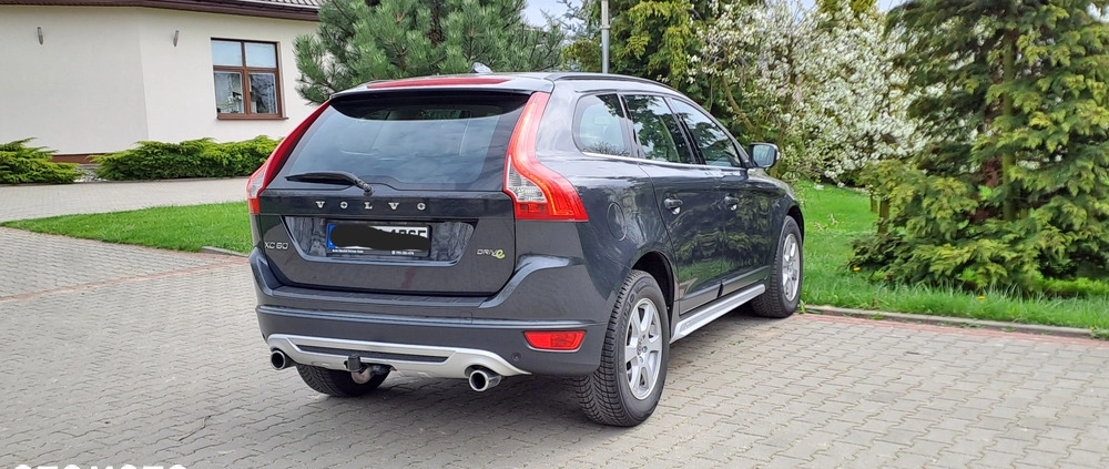 Volvo XC 60 cena 52900 przebieg: 235000, rok produkcji 2011 z Stepnica małe 137